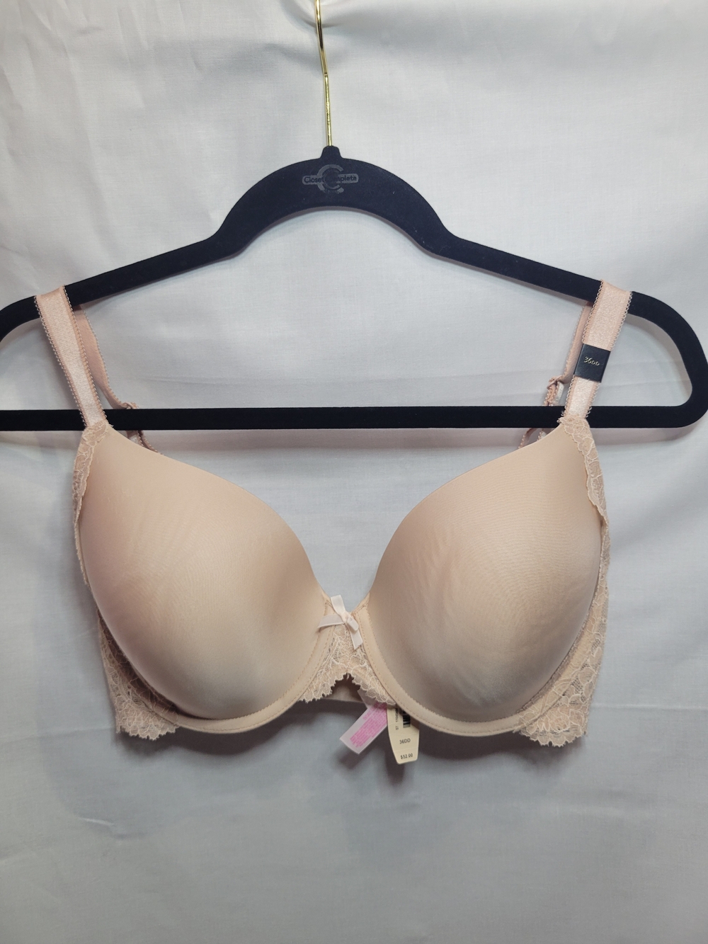 Victoria's Secret Light Nude Lace Trim Bra - 36DD